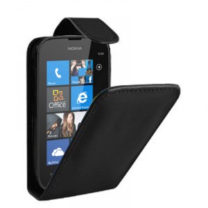 Etui noir à rabat pour le Nokia Lumia 510