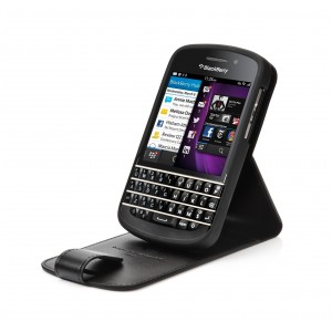 Housse noire fonction support Capdase Folder pour BlackBerry Q10